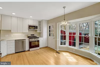 8523 Lakinhurst Lane, Springfield, VA 22152 - Photo 22