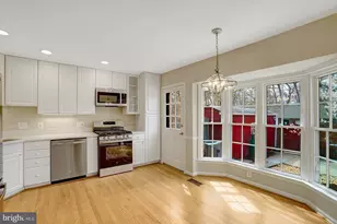 8523 Lakinhurst Ln, Springfield, VA 22152 - Photo 22