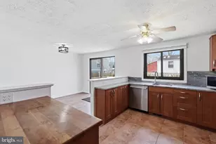 12302 Scotch Bonnet Ct, Reston, VA 20191 - Photo 6