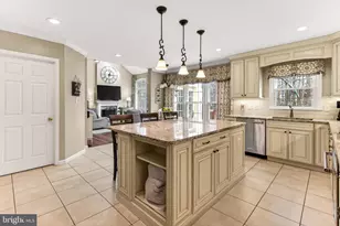 9527 Crosspointe Dr, Fairfax Station, VA 22039 - Photo 22