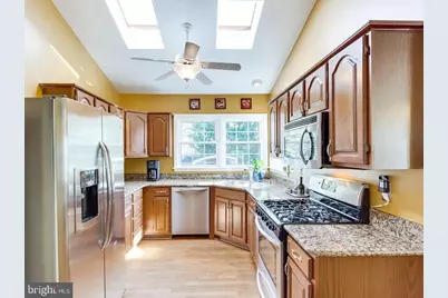 6601 Forsythia Street, Springfield, VA 22150 - Photo 8