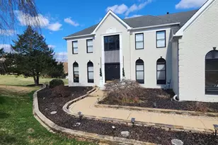 1104 Mountain Hope Ct, Great Falls, VA 22066 - Photo 2