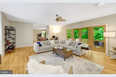 904 Falls Bridge Lane, Great Falls, VA 22066 - Photo 20