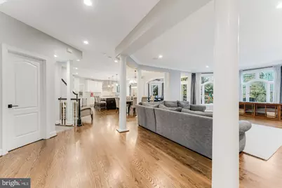 7814 Crownhurst Court, McLean, VA 22102 - Photo 16