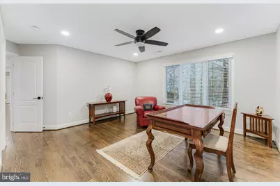 7814 Crownhurst Court, McLean, VA 22102 - Photo 32