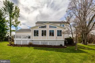 777 Follin Farm Ln, Great Falls, VA 22066 - Photo 34