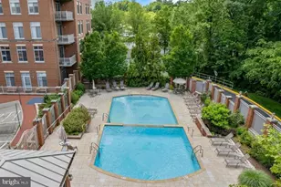 4490 Market Commons Dr, Fairfax, VA 22033 - Photo 32