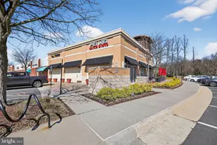 4490 Market Commons Dr, Fairfax, VA 22033 - Photo 38