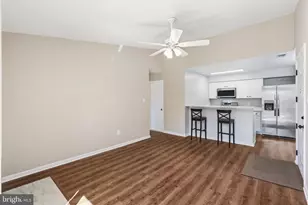 8643 Beekman Pl, Alexandria, VA 22309 - Photo 10