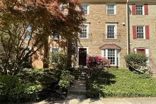 4616 Briar Patch Ct, Fairfax, VA 22032 - Photo 2