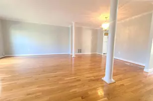 6644 Green Ash Dr, Springfield, VA 22152 - Photo 6