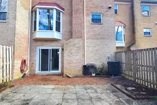 6644 Green Ash Dr, Springfield, VA 22152 - Photo 40