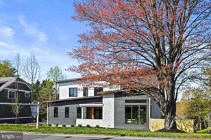 1052 Balls Hill Rd, McLean, VA 22101 - Photo 2