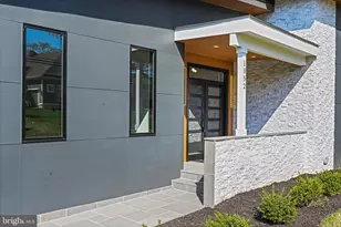 1052 Balls Hill Rd, McLean, VA 22101 - Photo 4