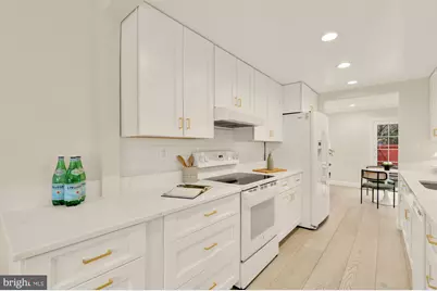7807 Snead Lane, Falls Church, VA 22043 - Photo 10
