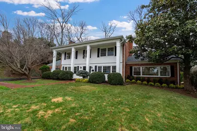 7204 Regent, Alexandria, VA 22307 - Photo 2