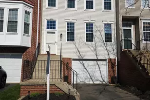 14706 Deer Lake Ct, Centreville, VA 20120 - Photo 2