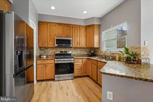 14706 Deer Lake Ct, Centreville, VA 20120 - Photo 6