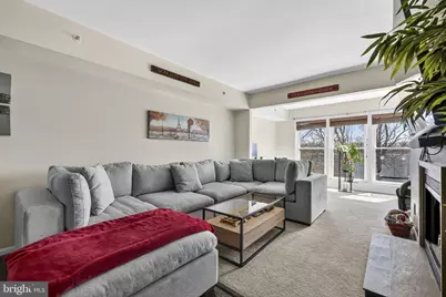 3179 Summit Square Drive #2-E1, Oakton, VA 22124 - Photo 30