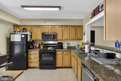 3179 Summit Square Drive #2-E1, Oakton, VA 22124 - Photo 12