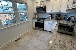 7007 Dunningham Pl, McLean, VA 22101 - Photo 8