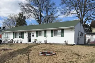 6118 Hibbling Ave, Springfield, VA 22150 - Photo 2