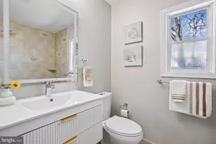 7318 Chatham St, Springfield, VA 22151 - Photo 14