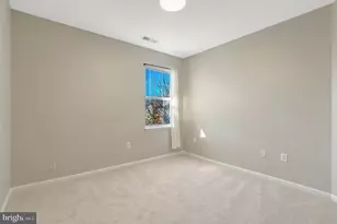 12104 Garden Grove Cir, Fairfax, VA 22030 - Photo 22