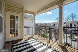 12104 Garden Grove Cir, Fairfax, VA 22030 - Photo 26