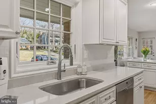 7215 Marine Dr, Alexandria, VA 22307 - Photo 6