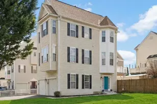 8261 Electric Ave, Vienna, VA 22182 - Photo 1