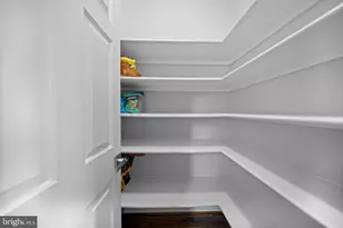 8261 Electric Ave, Vienna, VA 22182 - Photo 32