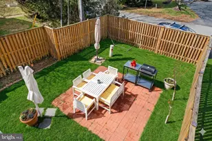 8261 Electric Ave, Vienna, VA 22182 - Photo 16