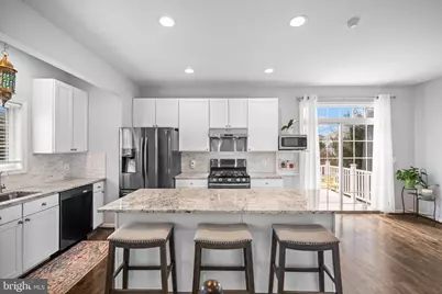 8261 Electric Avenue, Vienna, VA 22182 - Photo 2
