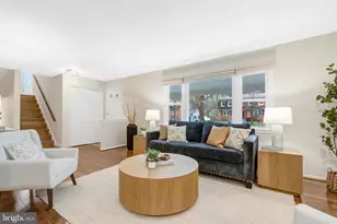 10424 Collingham Dr, Fairfax, VA 22032 - Photo 6