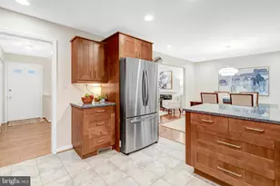 10424 Collingham Dr, Fairfax, VA 22032 - Photo 14