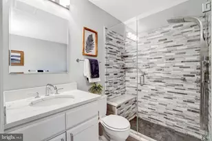 10424 Collingham Dr, Fairfax, VA 22032 - Photo 22