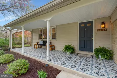 10424 Collingham Drive, Fairfax, VA 22032 - Photo 4