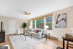 10424 Collingham Dr, Fairfax, VA 22032 - Photo 36