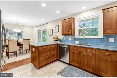 10424 Collingham Drive, Fairfax, VA 22032 - Photo 14