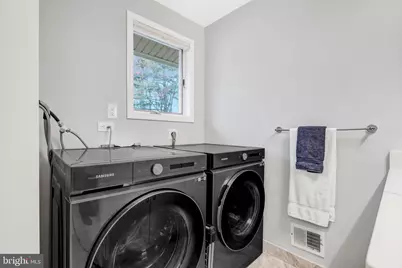 10424 Collingham Drive, Fairfax, VA 22032 - Photo 26
