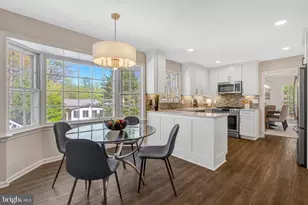 9810 Vertain Ct, Fairfax, VA 22032 - Photo 12