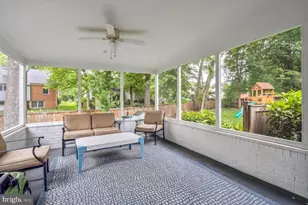 2502 Duxbury Pl, Alexandria, VA 22308 - Photo 26