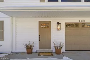 8615 Kerry Ln, Springfield, VA 22152 - Photo 4