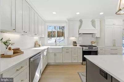 8615 Kerry Lane, Springfield, VA 22152 - Photo 12