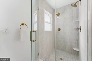 8615 Kerry Ln, Springfield, VA 22152 - Photo 18