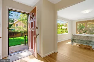 3032 Seven Oaks Pl, Falls Church, VA 22042 - Photo 4