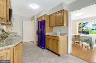 3032 Seven Oaks Pl, Falls Church, VA 22042 - Photo 8