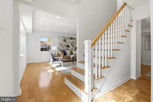 4102 Port Rae Ln, Fairfax, VA 22033 - Photo 2