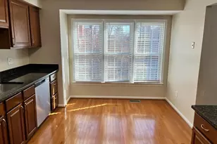 [Address not provided], Oakton, VA 22124 - Photo 6
